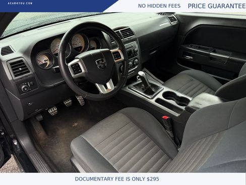 Used 2014 Dodge Challenger R/T RWD image 14