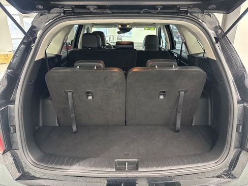 Used 2024 Kia Sorento S image 10