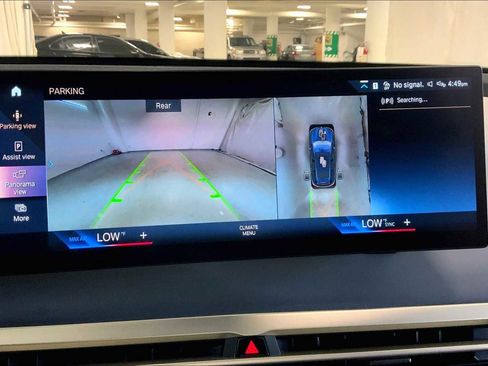 Used 2022 BMW iX xDrive50 w/ Convenience Package image 27