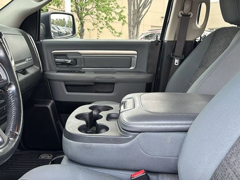 Used 2019 RAM 1500 Big Horn AWD/4WD image 24