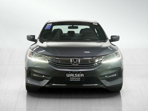 Used 2017 Honda Accord Sport Special Edition image 8