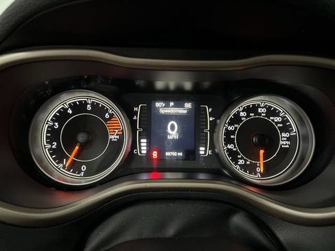 Used 2017 Jeep Cherokee Sport AWD/4WD image 12