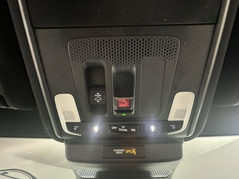 Used 2025 Honda Accord Sport image 40