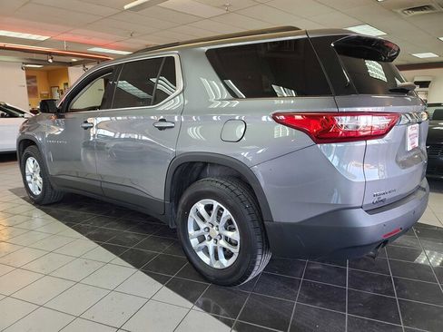 Used 2020 Chevrolet Traverse LT image 7