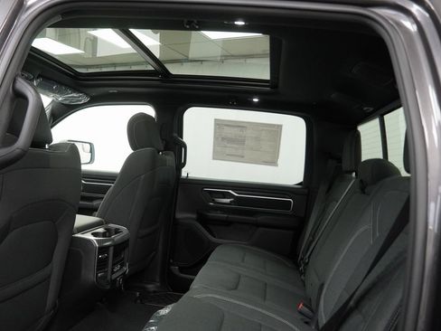 New 2026 RAM 1500 4x4 Crew Cab image 18