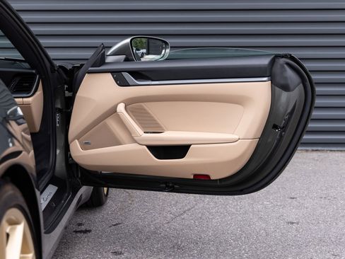 Certified 2024 Porsche 911 Carrera RWD image 27