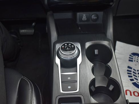 Used 2024 Ford Escape Platinum image 13