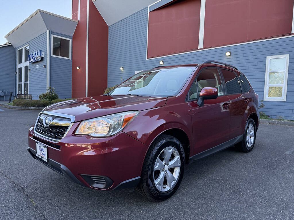 Used 2014 Subaru Forester 2.5i Premium AWD/4WD image 4