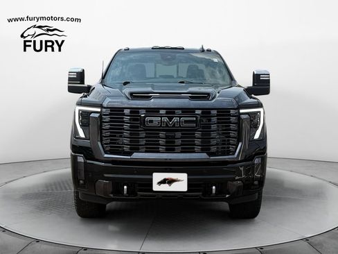 Used 2024 GMC Sierra 3500 Denali Ultimate AWD/4WD image 8