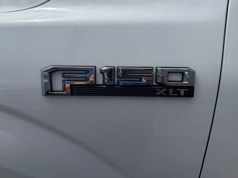 Used 2018 Ford F150 XLT w/ Equipment Group 302A Luxury AWD/4WD image 12
