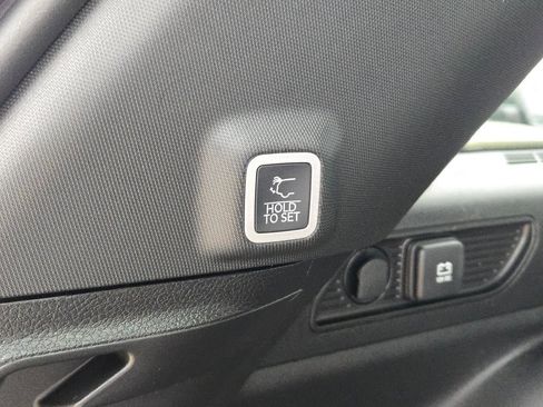 New 2025 Jeep Grand Cherokee Limited w/ Luxury Tech Group II image 18