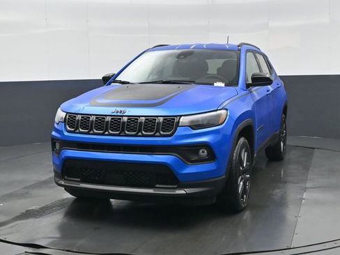 New 2026 Jeep Compass Latitude image 8