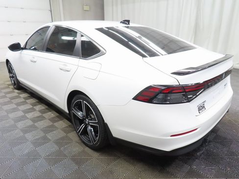 Used 2023 Honda Accord Sport image 5