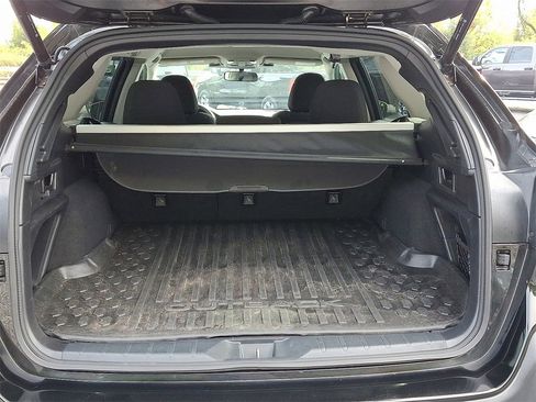 Used 2023 Subaru Outback Premium image 28
