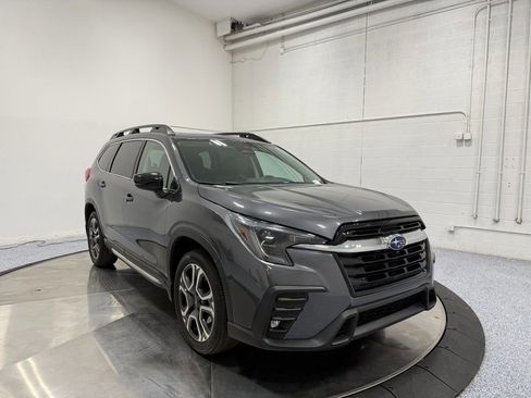 Used 2024 Subaru Ascent Limited w/ Technology Package AWD/4WD image 1