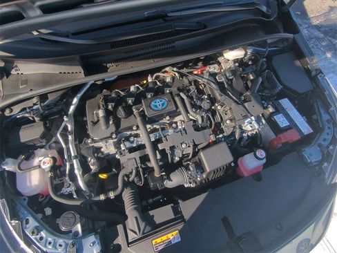 Used 2024 Toyota Corolla LE w/ LE Convenience Package image 30