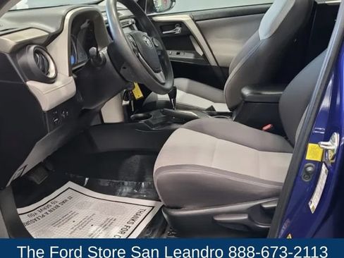 Used 2014 Toyota RAV4 XLE FWD image 9