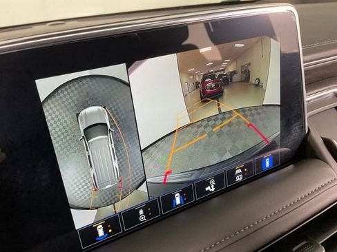 Used 2024 Chevrolet Tahoe LT w/ LT Signature Plus Package image 10