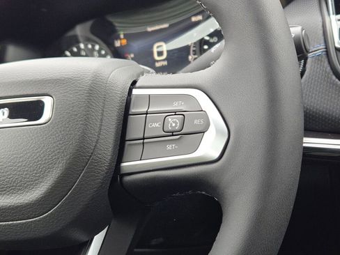 New 2026 Jeep Compass Latitude image 30