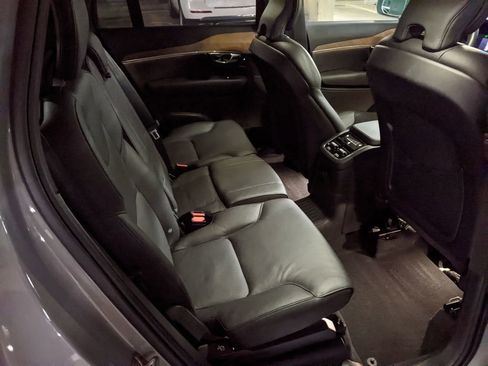 Certified 2025 Volvo XC90 T8 Plus w/ Protection Package Premier image 25