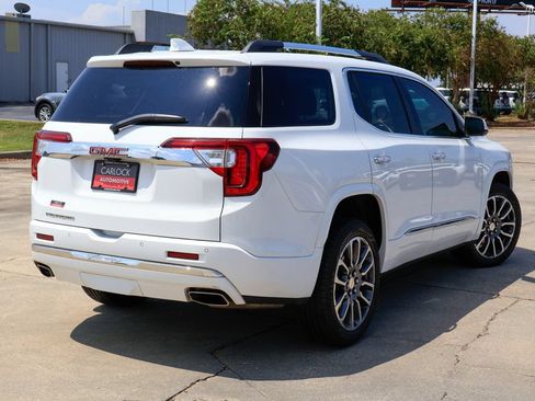 Used 2021 GMC Acadia Denali w/ Denali Technology Package FWD image 3
