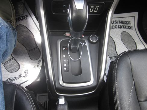 Used 2021 Ford EcoSport Titanium FWD image 16