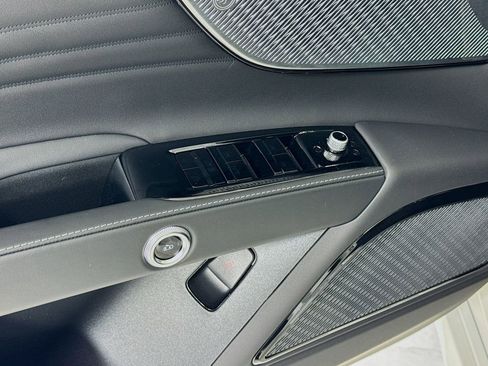 Used 2025 Maserati Grecale GT AWD/4WD image 16