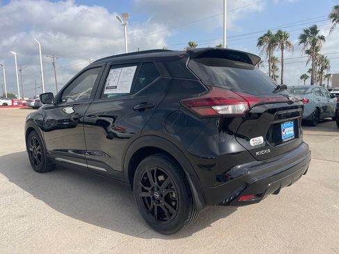 Certified 2024 Nissan Kicks SR w/ SR Premium Package FWD image 3
