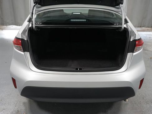 Certified 2025 Toyota Corolla LE image 31