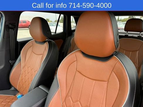 Used 2025 Volkswagen Tiguan SEL R-Line AWD/4WD image 13