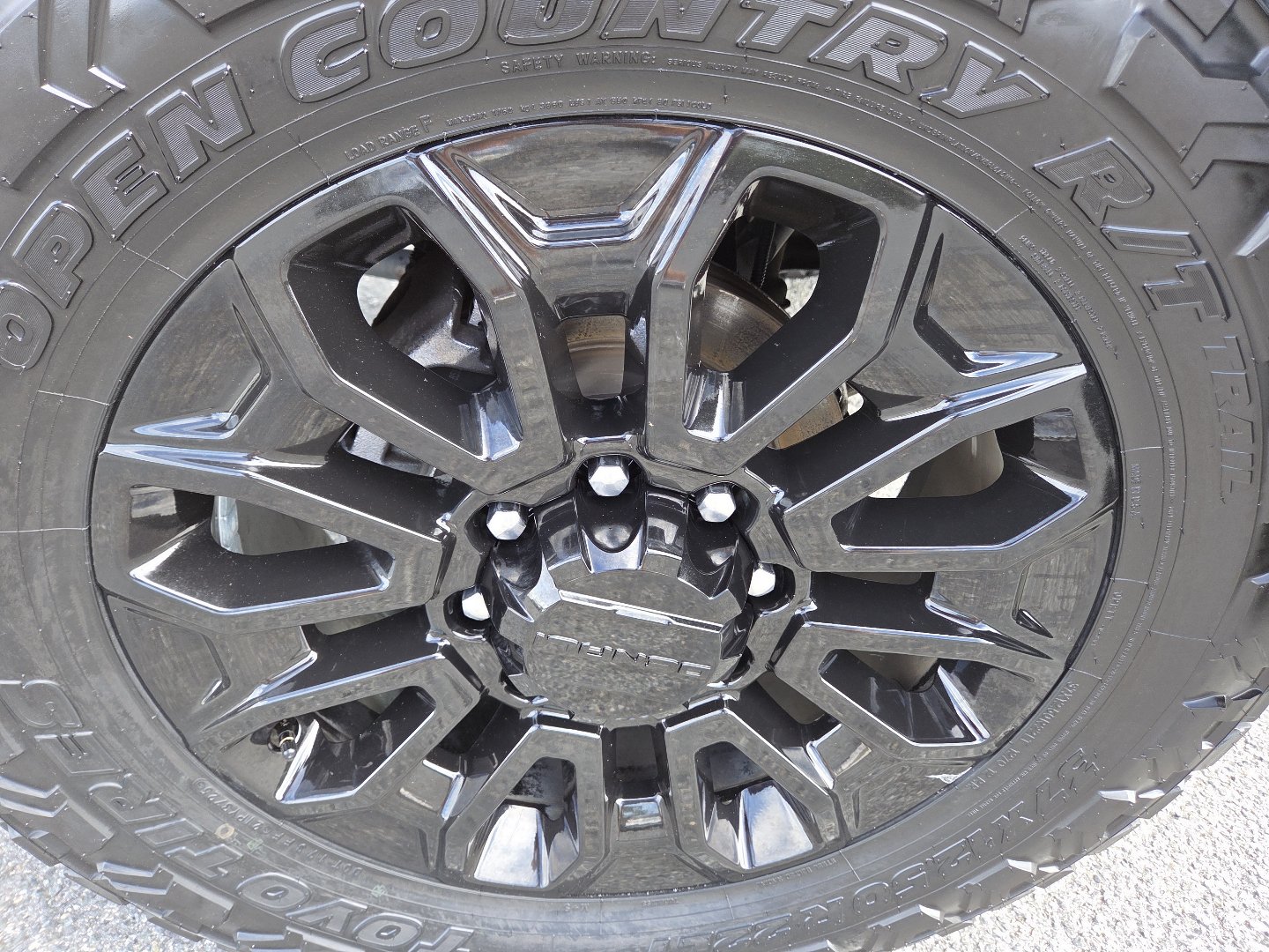 Used 2025 GMC Sierra 3500 Denali Ultimate AWD/4WD image 16