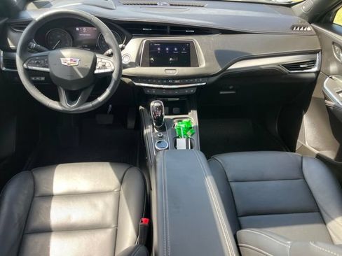 Used 2023 Cadillac XT4 Premium Luxury w/ Technology Package FWD image 32