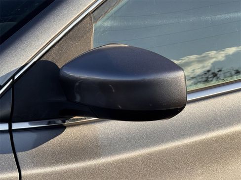 Used 2019 Nissan Sentra SV image 11