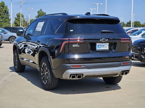 New 2026 Chevrolet Traverse Z71 w/ Driver Confidence Package image 3