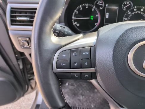 Used 2023 Lexus GX 460 Premium w/ Premium Package image 21