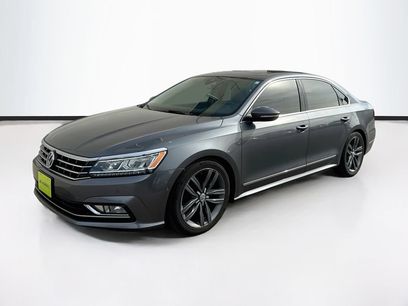Used 2017 Volkswagen Passat 1.8T SEL Premium