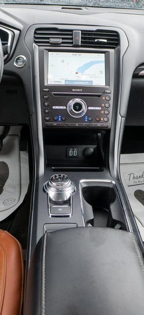 Used 2020 Ford Fusion Energi Titanium FWD image 15