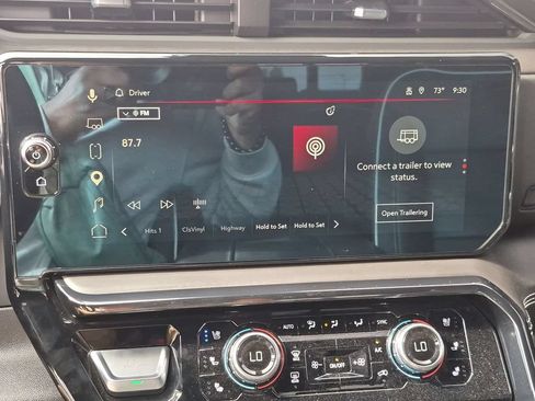 Used 2023 GMC Sierra 1500 AT4X AWD/4WD image 5