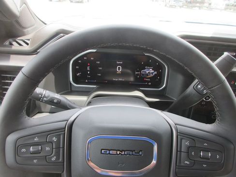 New 2026 GMC Sierra 3500 Denali Ultimate AWD/4WD image 18