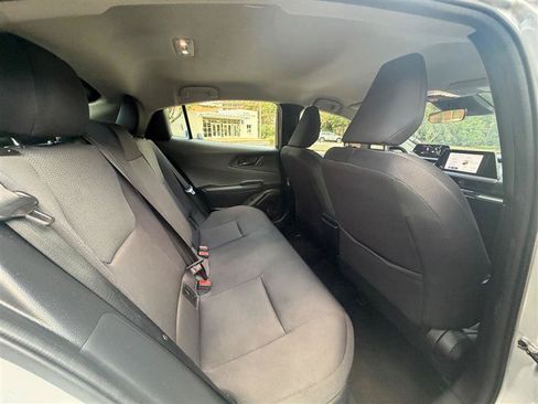 Used 2023 Toyota Prius LE FWD image 18