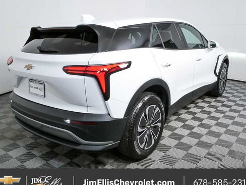 New 2026 Chevrolet Blazer EV LT image 3