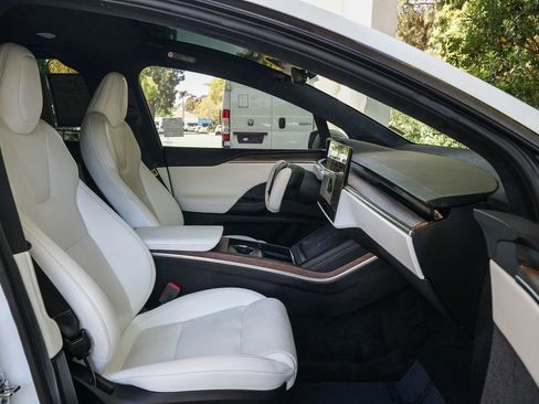 Used 2022 Tesla Model X AWD/4WD image 17