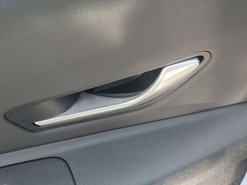 Used 2025 Hyundai Elantra SEL FWD image 32