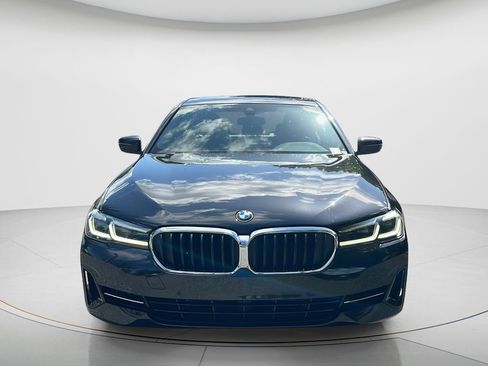 Used 2023 BMW 530i w/ Convenience Package RWD image 2