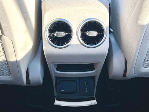 Certified 2026 Mercedes-Benz GLB 250 4MATIC image 26