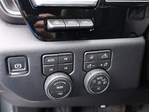 New 2026 Chevrolet Silverado 1500 LTZ w/ LTZ Premium Package AWD/4WD image 20