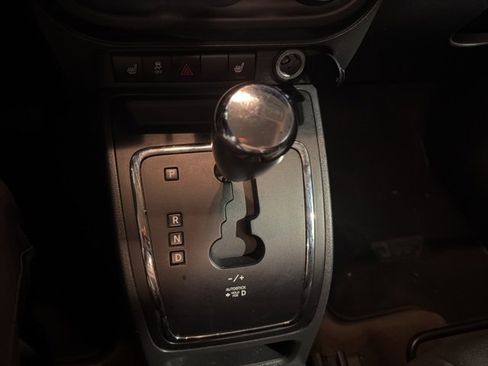 Used 2014 Jeep Patriot Latitude image 17