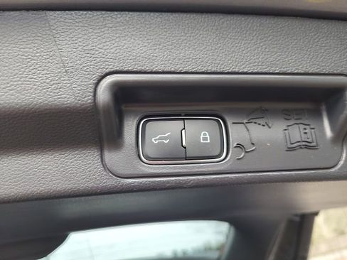 Certified 2025 Ford Explorer ST-Line image 7