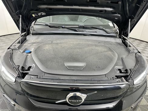 Used 2023 Volvo C40 Recharge Core AWD/4WD image 33
