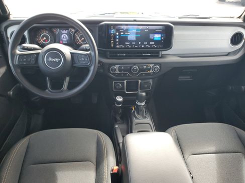 Used 2024 Jeep Gladiator Sport image 14